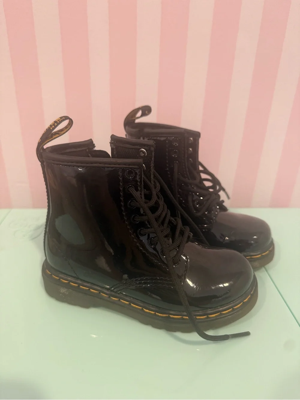 Dr. Martens Kids Black Patent Lace-Up Ankle Boots